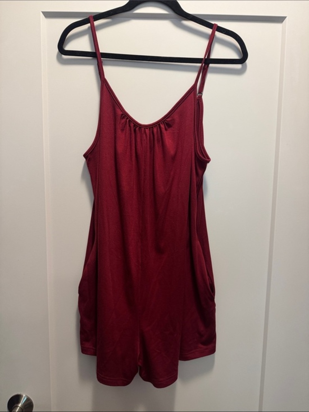 Women's Lightweight Burgundy Sleeveless Romper w Adjustable Straps & Pockets. L - Picture 1 of 5